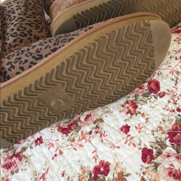 COZY STEP LEOPARD WATER REPELLENT LEATHER SHEEP SKIN BOOTS 7 NWOT - Picture 4 of 10